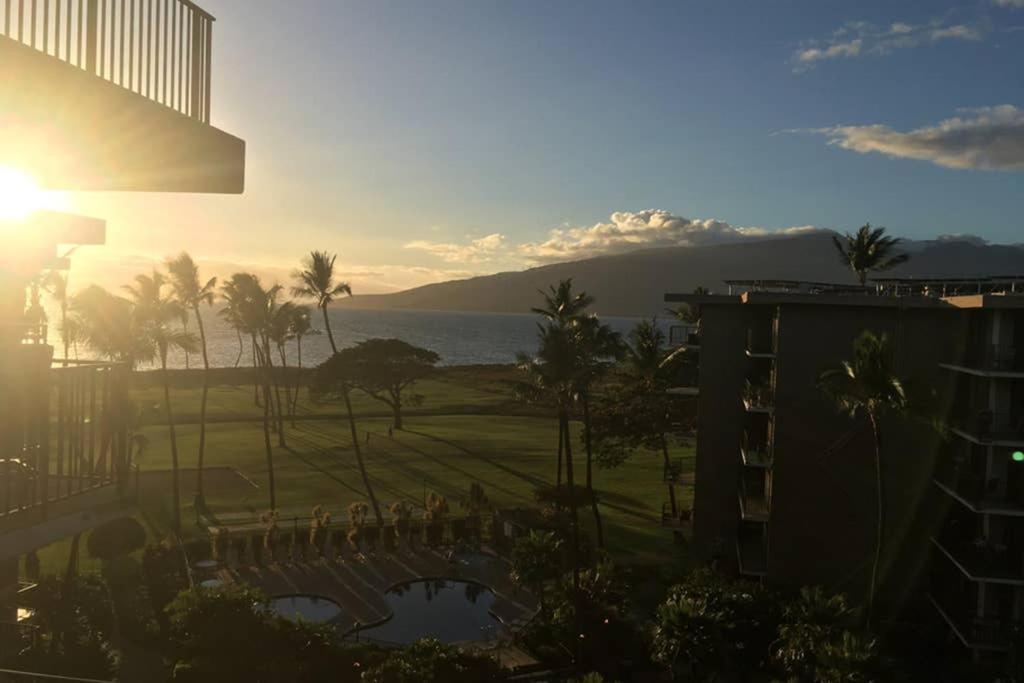 Oceanfront Penthouse With Amazing Views At Kauhale Makai Apartment Kihei