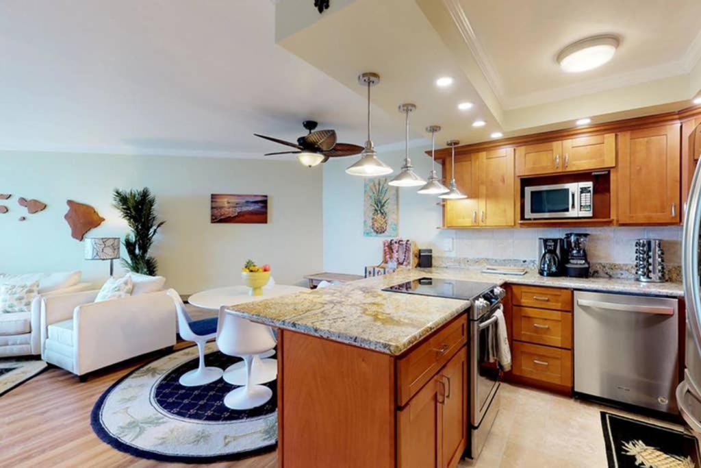 Oceanfront Penthouse With Amazing Views At Kauhale Makai Apartment Kihei