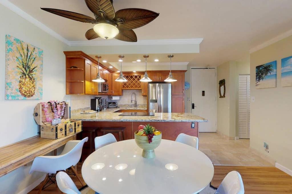 Apartment Oceanfront Penthouse With Amazing Views At Kauhale Makai