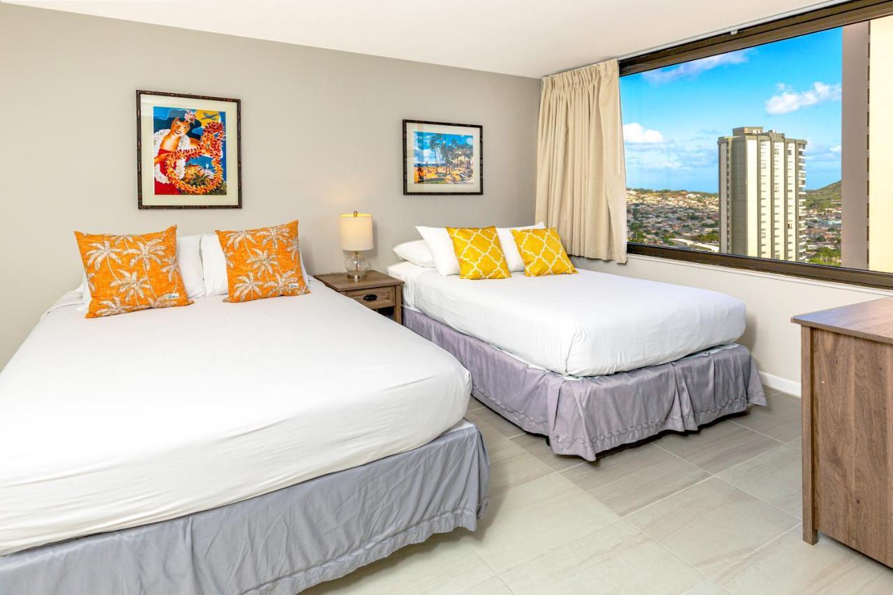 Diamond Head & Ocean View Gem Near Waikiki Beach, Parking's On Us Apartment Honolulu