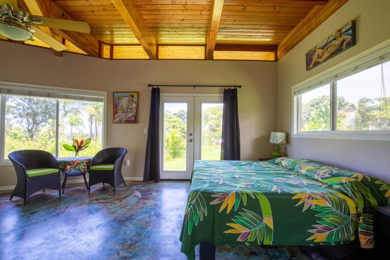 Kalani Oceanside Retreat Lodge *