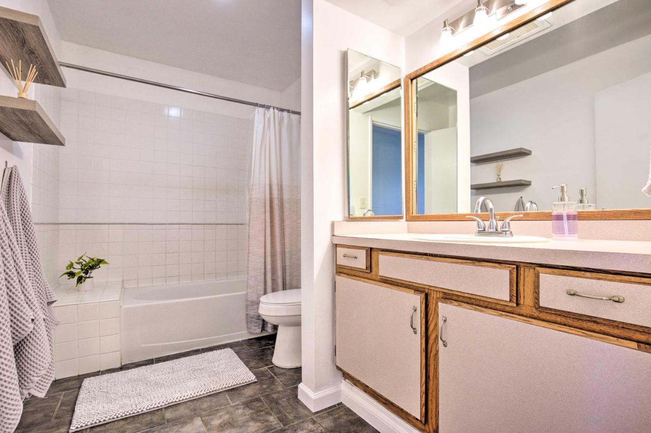 Big Island With Pool Access Walk To Beach! *