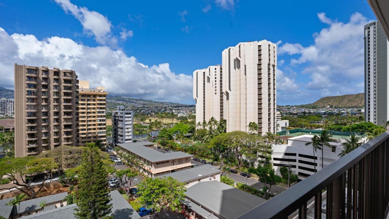 Manta Ray At The Waikiki Banyan Apartment Honolulu