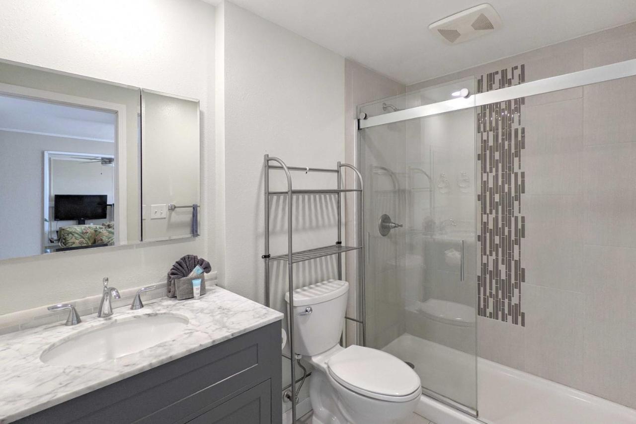 Apartment Oceanfront Lahaina With Balcony And Pool Access!