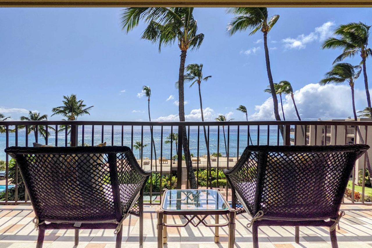 Apartment Oceanfront Lahaina With Balcony And Pool Access!