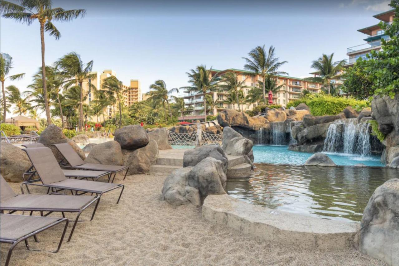 Apartment Extra Large 1br Luxury With Massive Outdoor Space & Balcony *