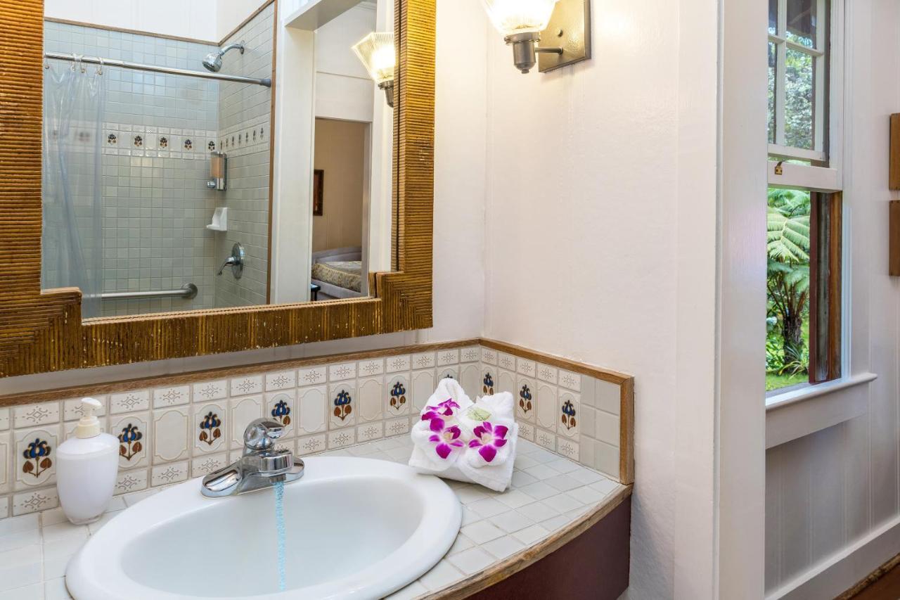 Bed & Breakfast Volcano Village Estates 3*