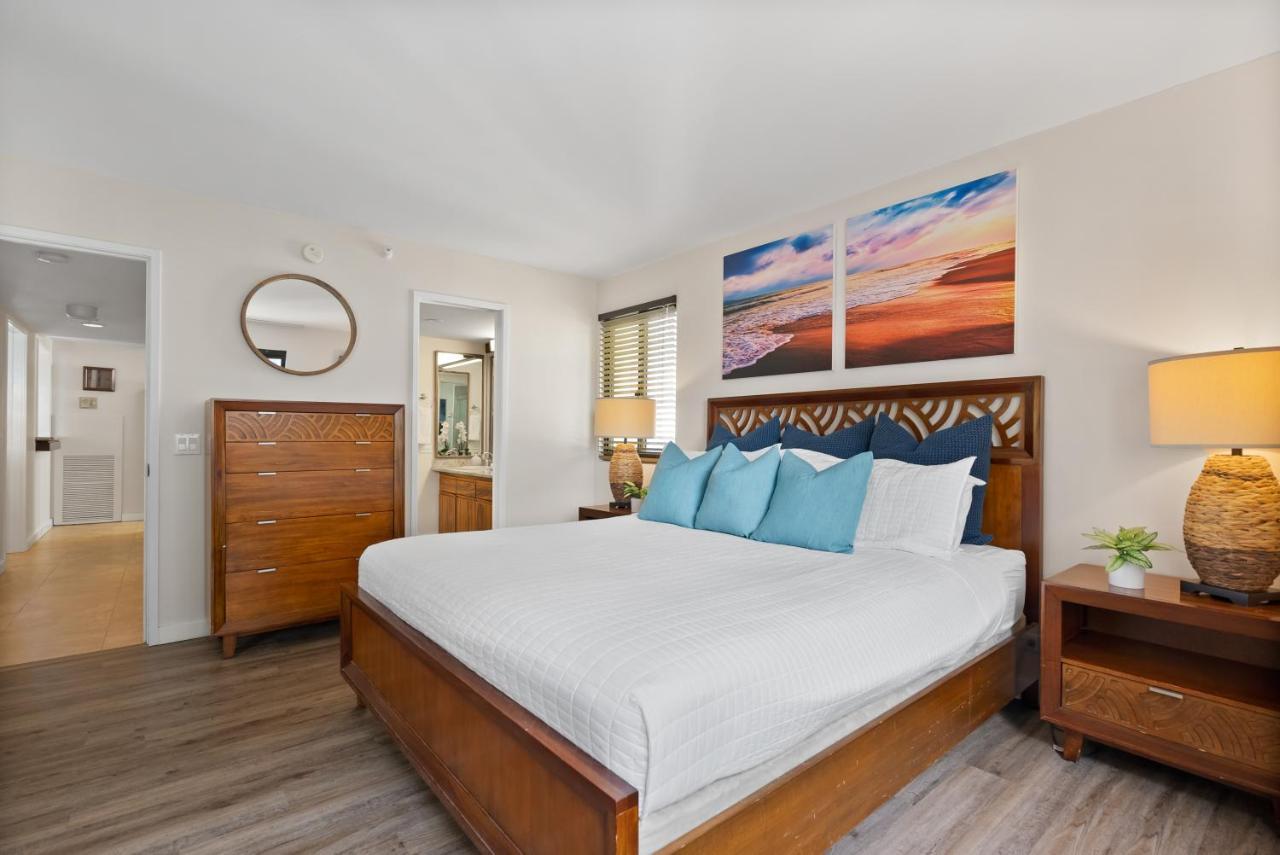 Spacious Waikiki 2br-ocean View-free Parking Apartment *