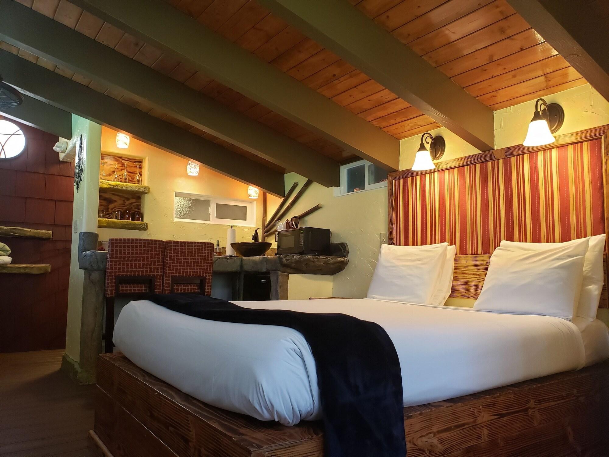 Kilauea Lodge
