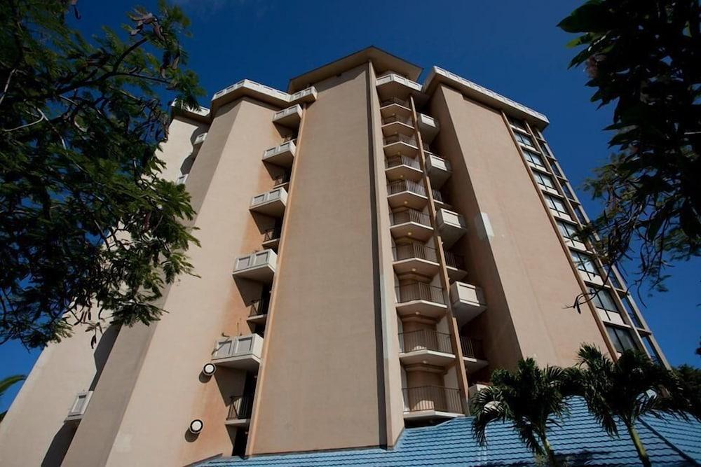 Kahana Beach Resort
