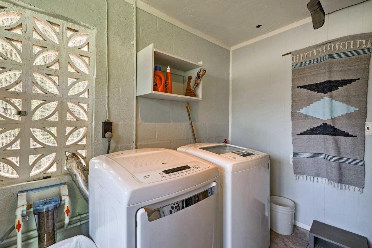 Apartment On Beautiful Acre With Pool And Deck! Keaau