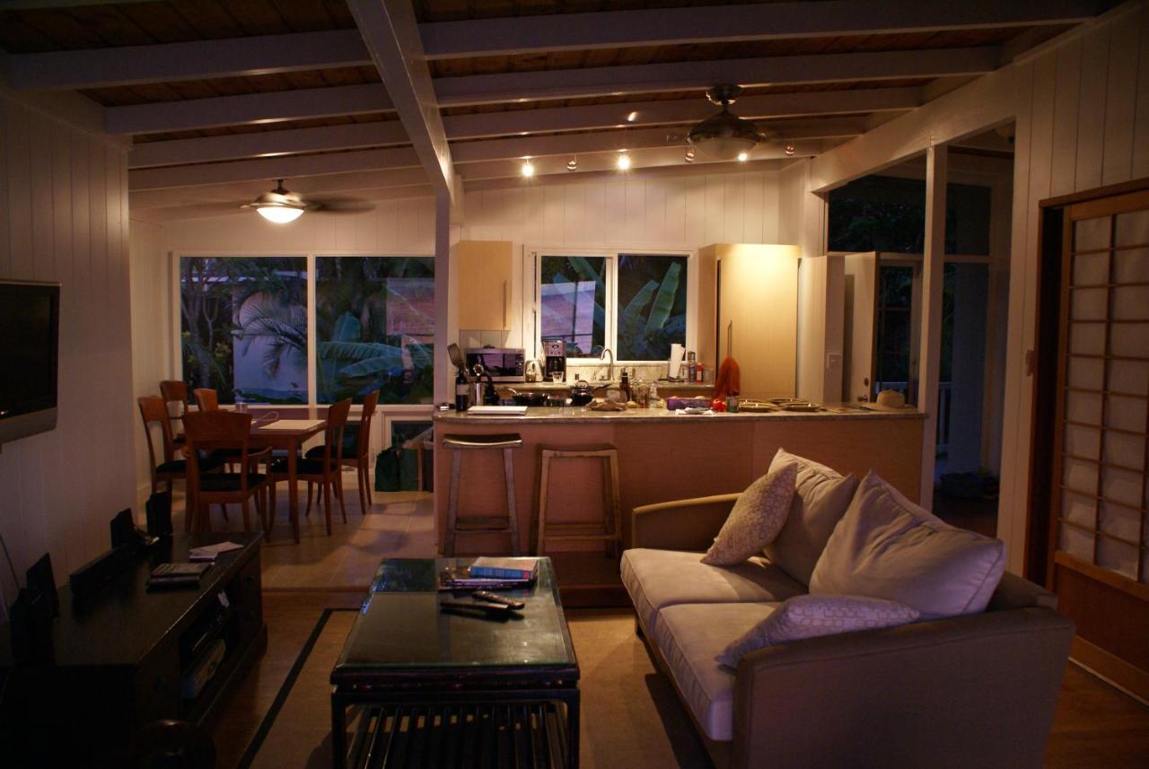 Waimea Bay Shoreline House Holiday home