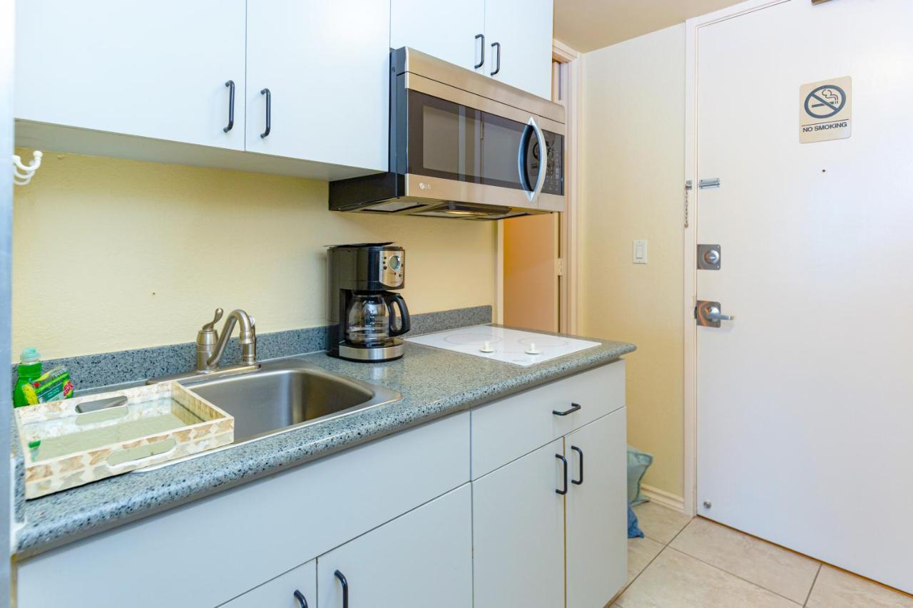 Ocean & Diamond Head View At Waikiki Apartment *