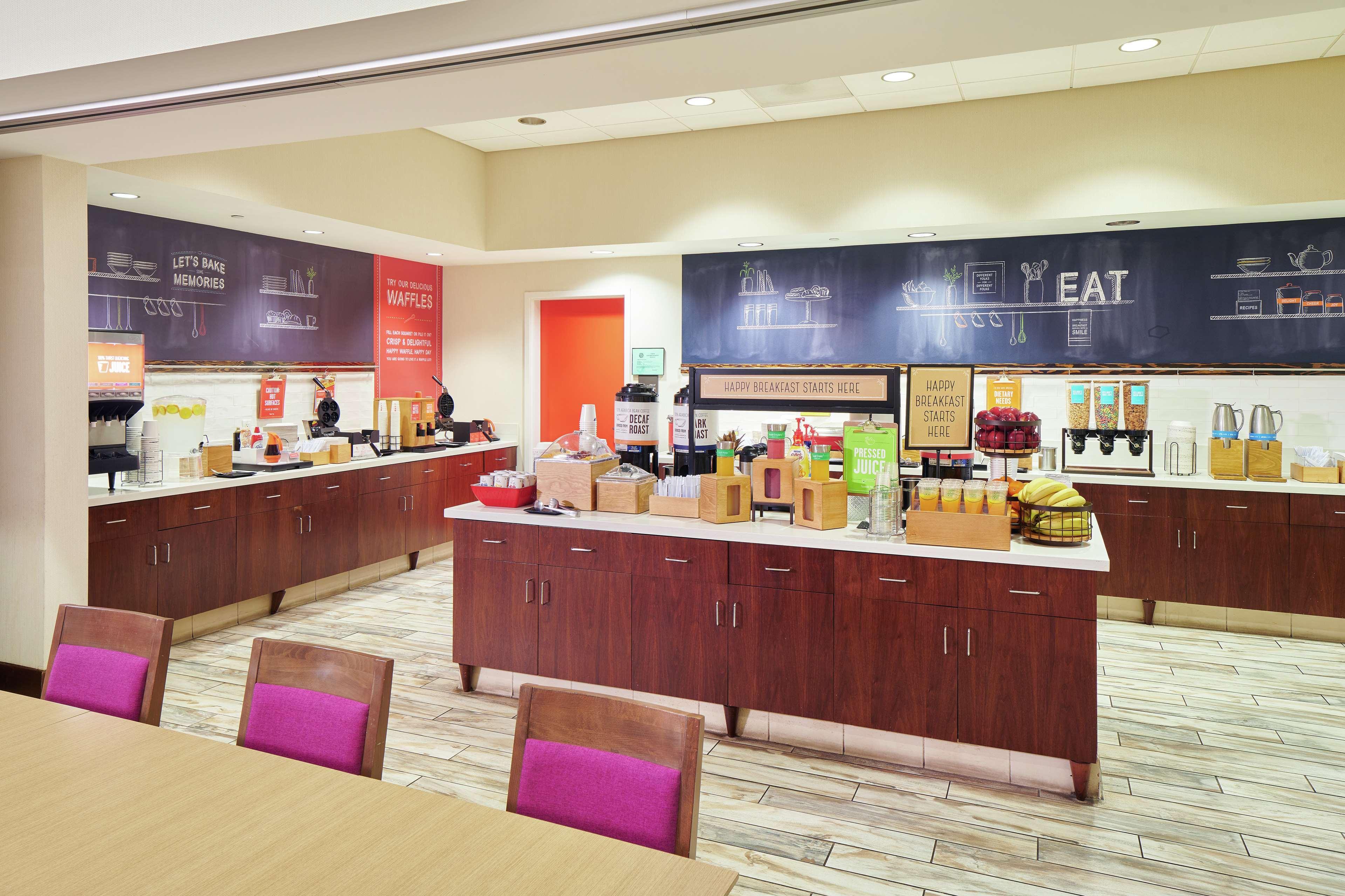 Hotel Hampton Inn & Suites Oahu Kapolei - Free Parking - No Resort Fee 3*