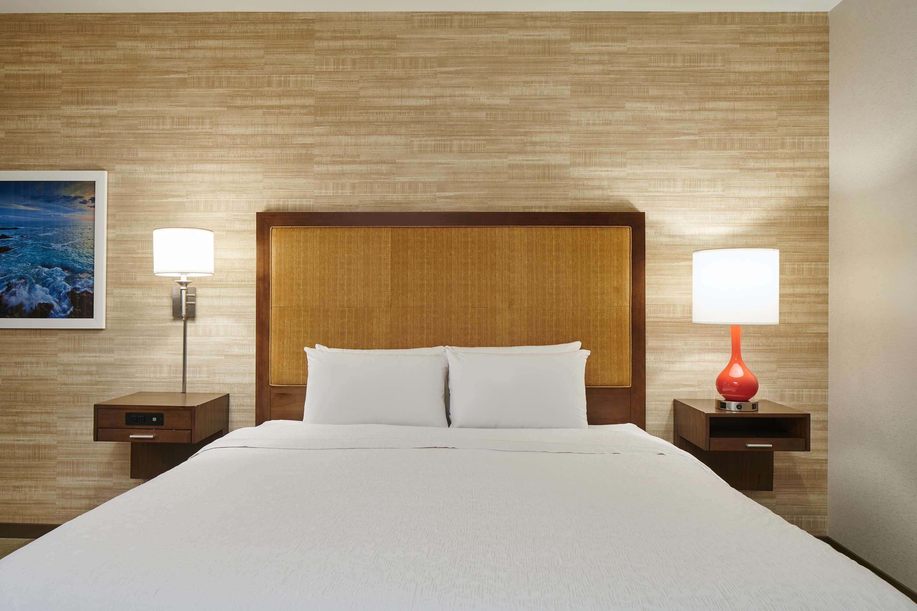 Hampton Inn & Suites Oahu Kapolei - Free Parking - No Resort Fee Hotel 3*