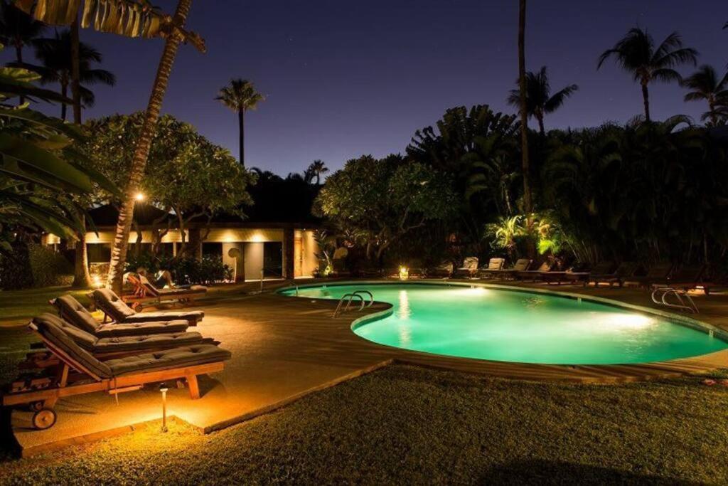 Gorgeous 2 Blocks From The Heart Of Maui Apartment