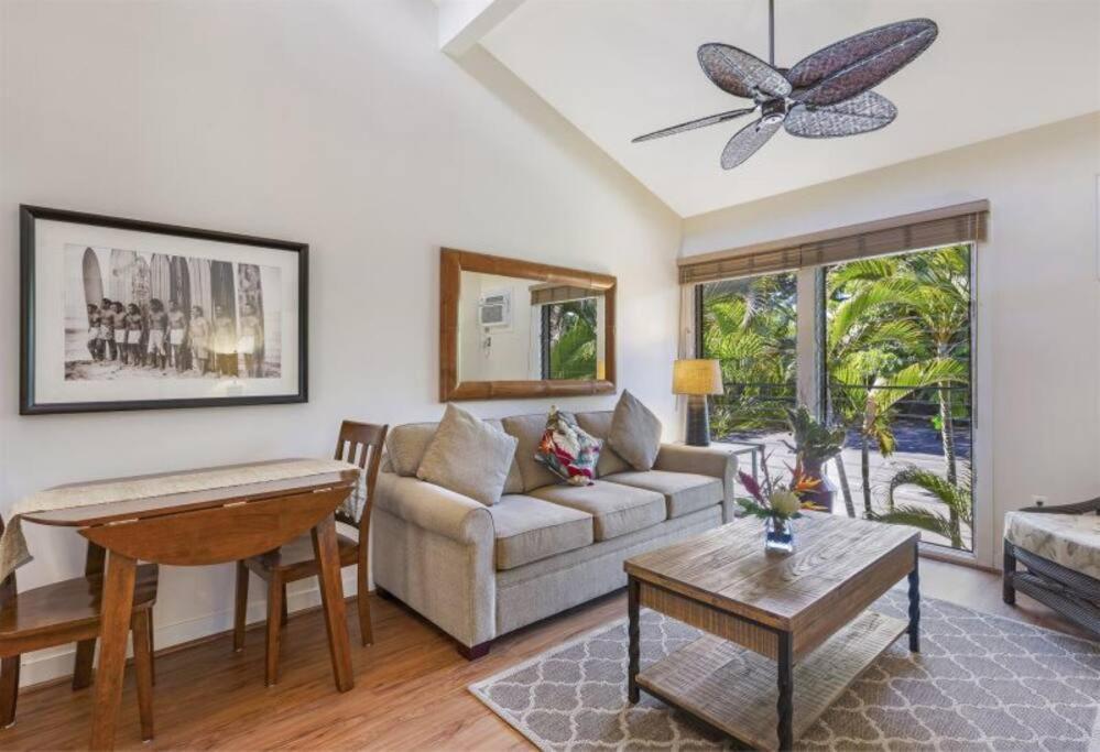 Gorgeous 2 Blocks From The Heart Of Maui Apartment Lahaina