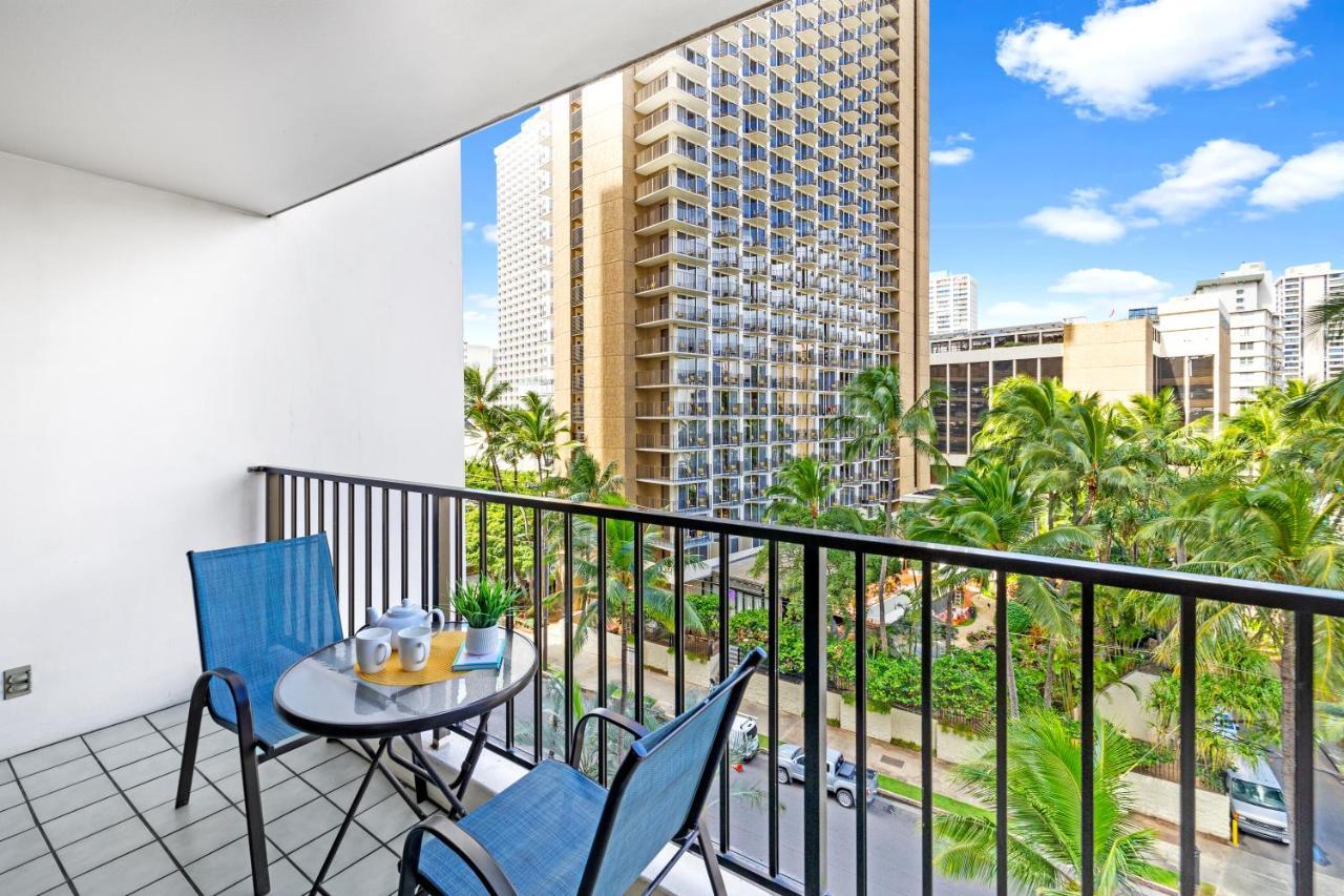 Waikiki Banyan Oasis With Partial Ocean View, 1-block To Beach, Free Parking * Honolulu