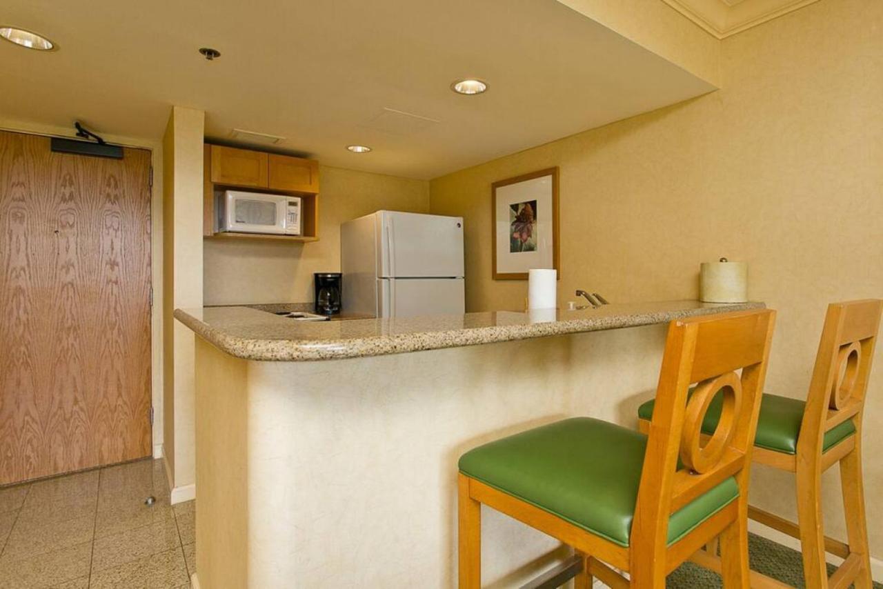Holiday home Ilikai 308 - Spacious With Stunning Ocean & Harbor Views Honolulu