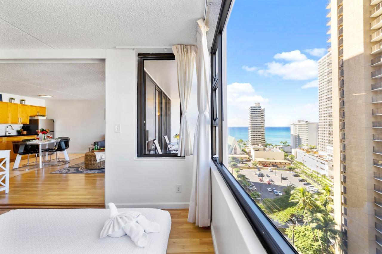 Aloha Getaway, Ocean View Near Waikiki With Free Parking