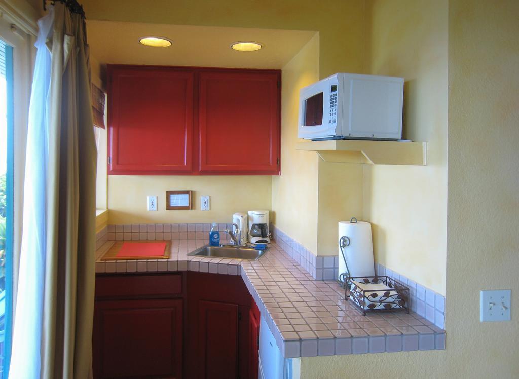 Hale Kai Hawaii Bed & Breakfast Hilo
