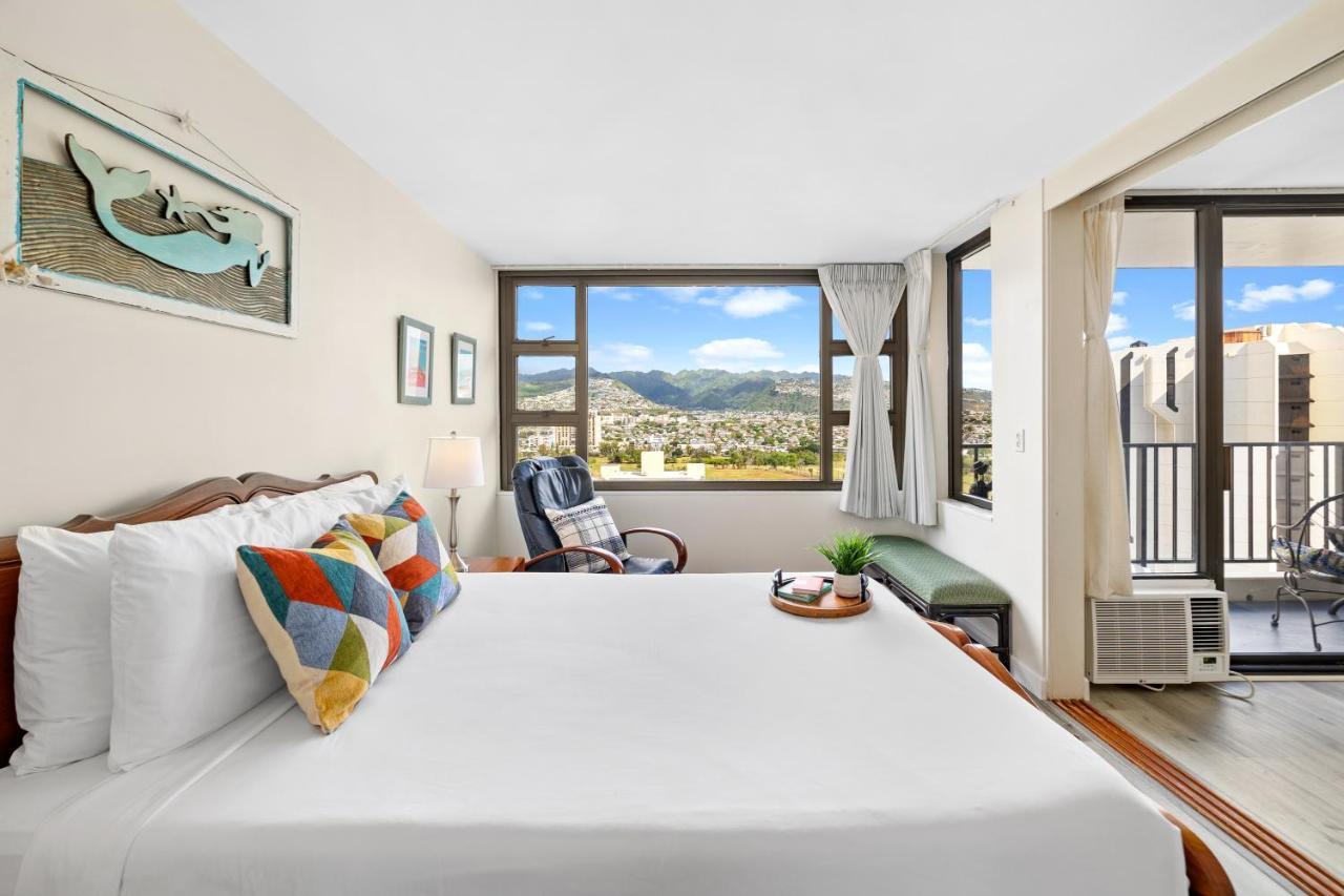 Apartment Mountain View Condo, Close To With Free Parking *