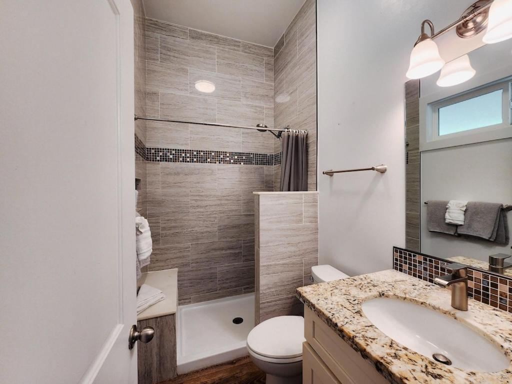 Unit 12 Maui Ohana Modern Wailuku