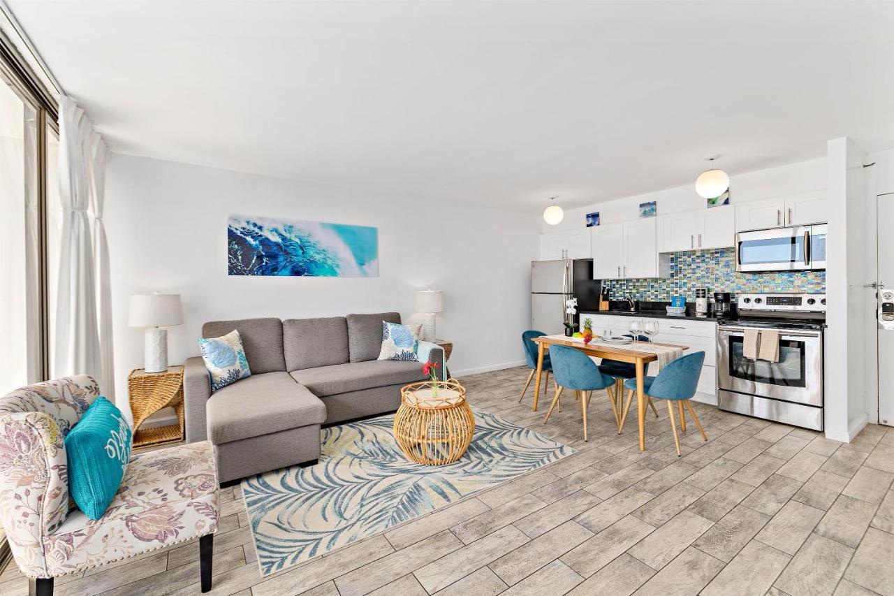 1br With Great Ocean Views, 1 Block To Waikiki Apartment