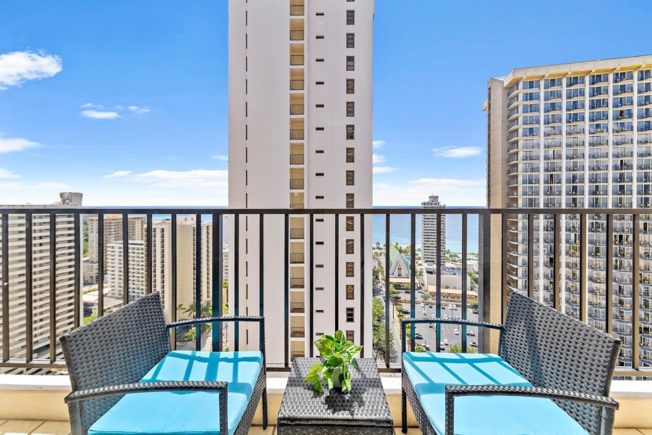 1br With Great Ocean Views, 1 Block To Waikiki Apartment *