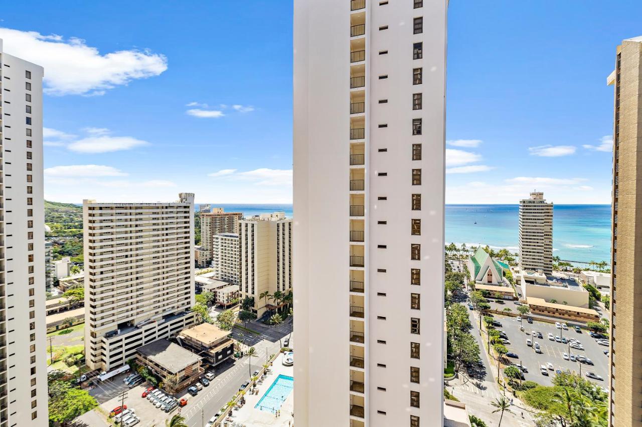 Apartment 1br With Great Ocean Views, 1 Block To Waikiki *
