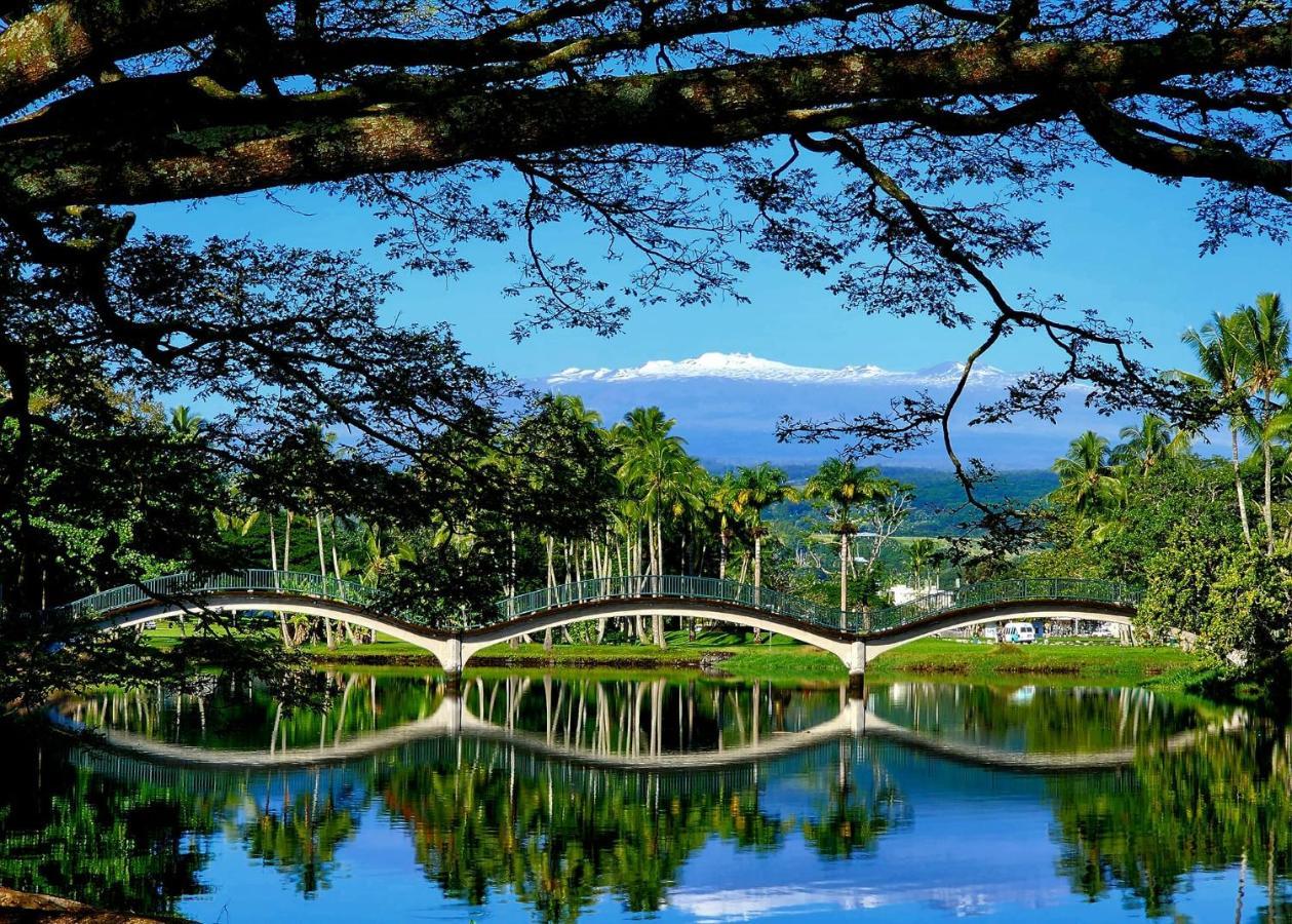The Bali House And At Hawaii * Kehena