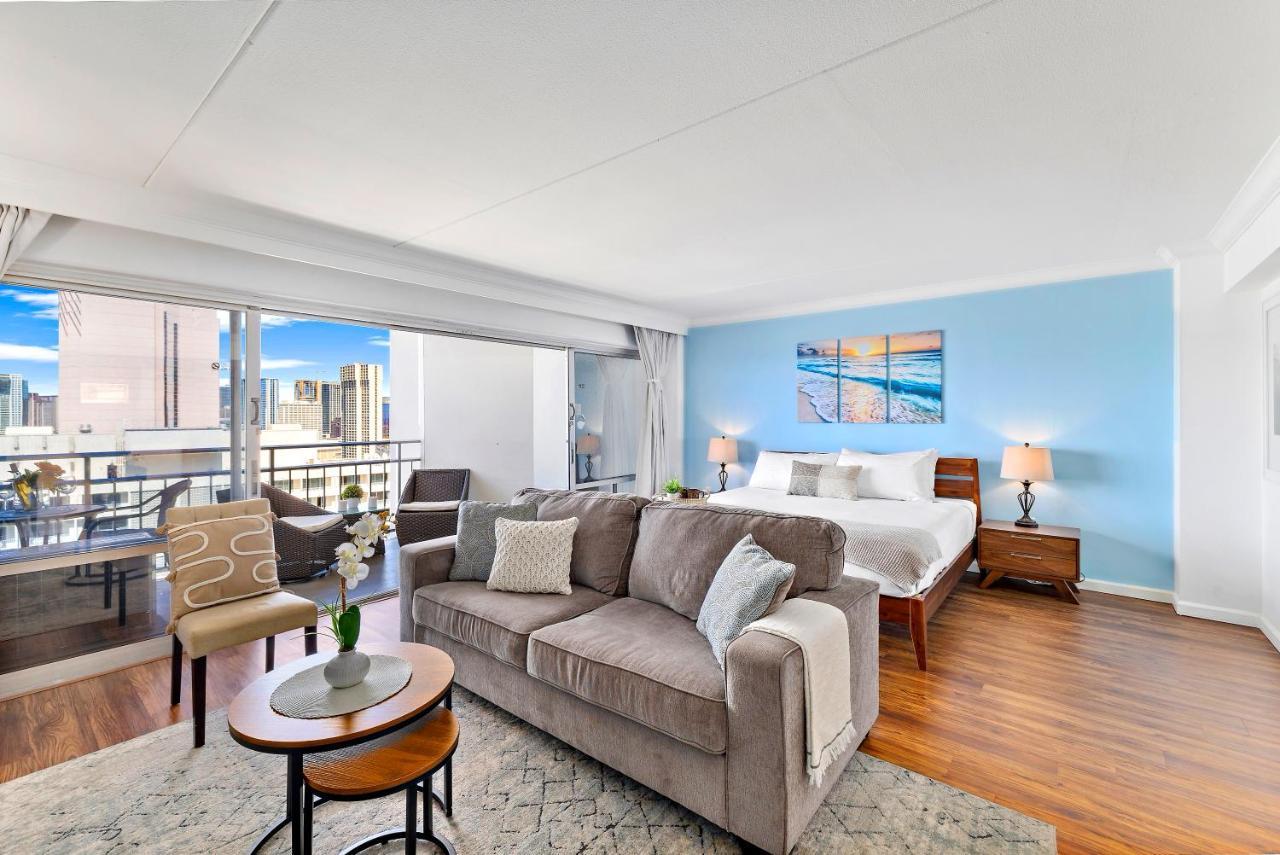 Apartment Beautiful Ocean Views At Ilikai *