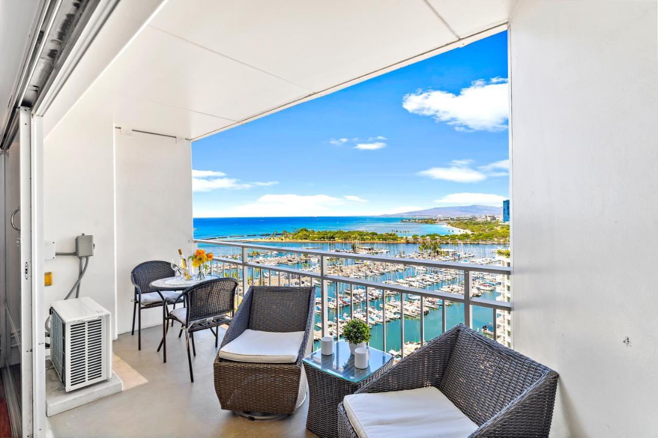 Beautiful Ocean Views At Ilikai Honolulu