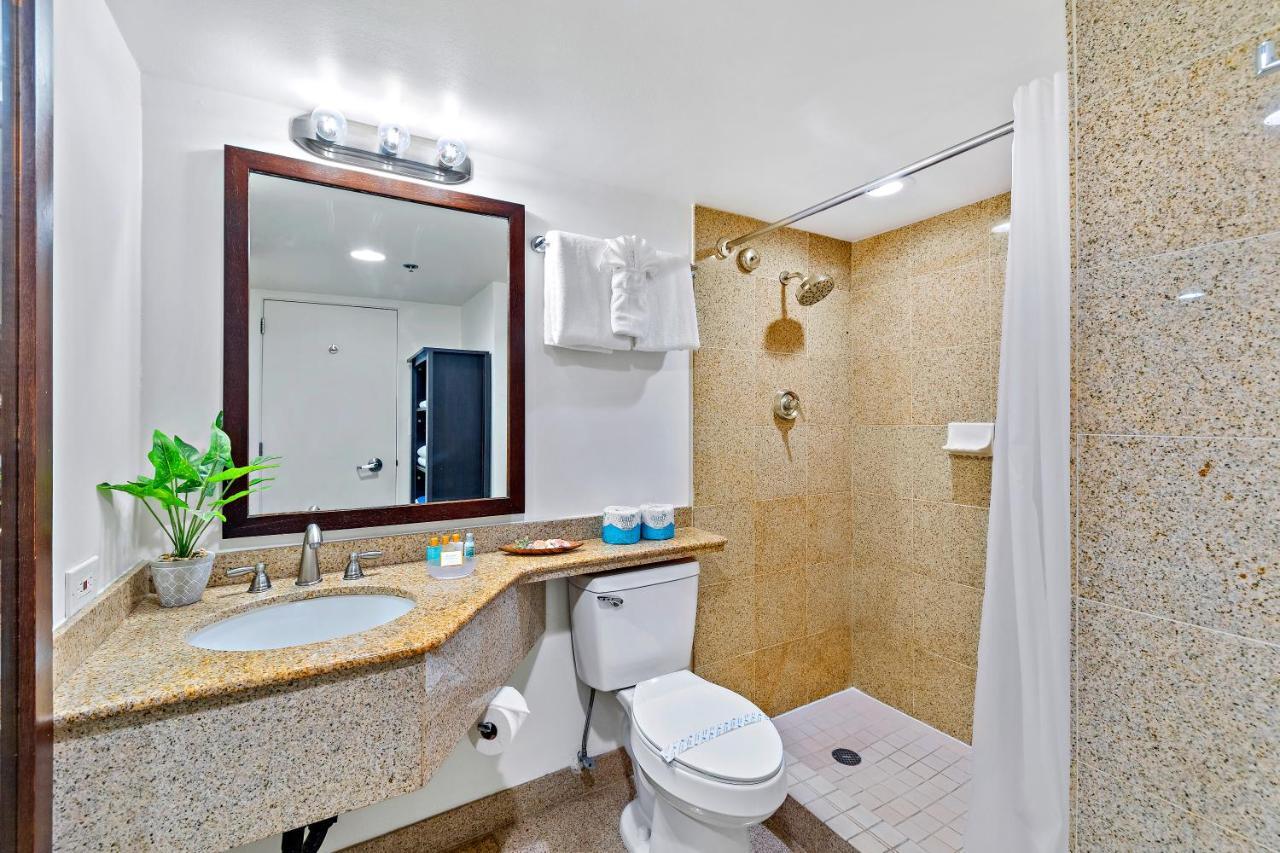 Apartment Beautiful Ocean Views At Ilikai Honolulu