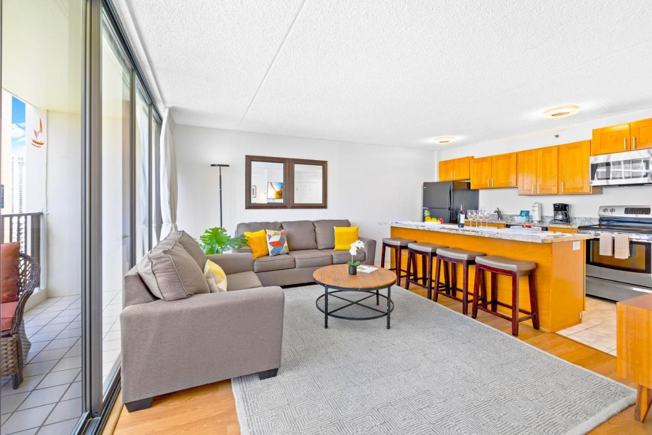 Stunning Ocean View 1br - Free Parking! Apartment *