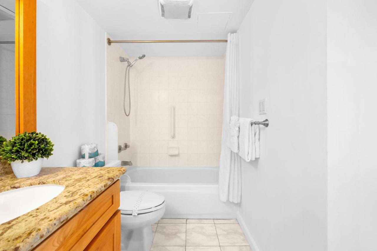 Apartment Stunning Ocean View 1br - Free Parking!