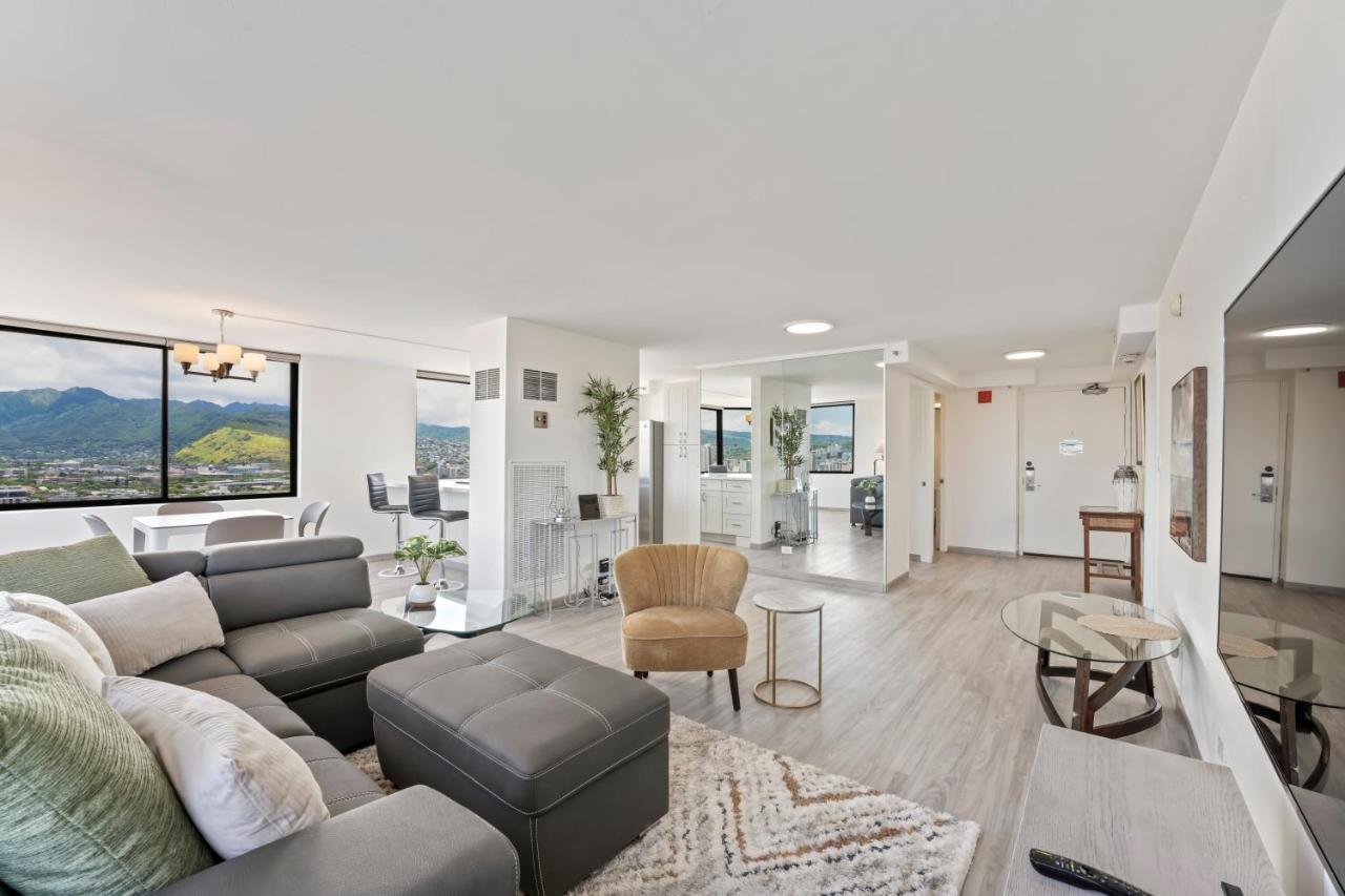 Hawaiian Monarch Penthouse 104 By Hawaii Ocean Club Apartment *