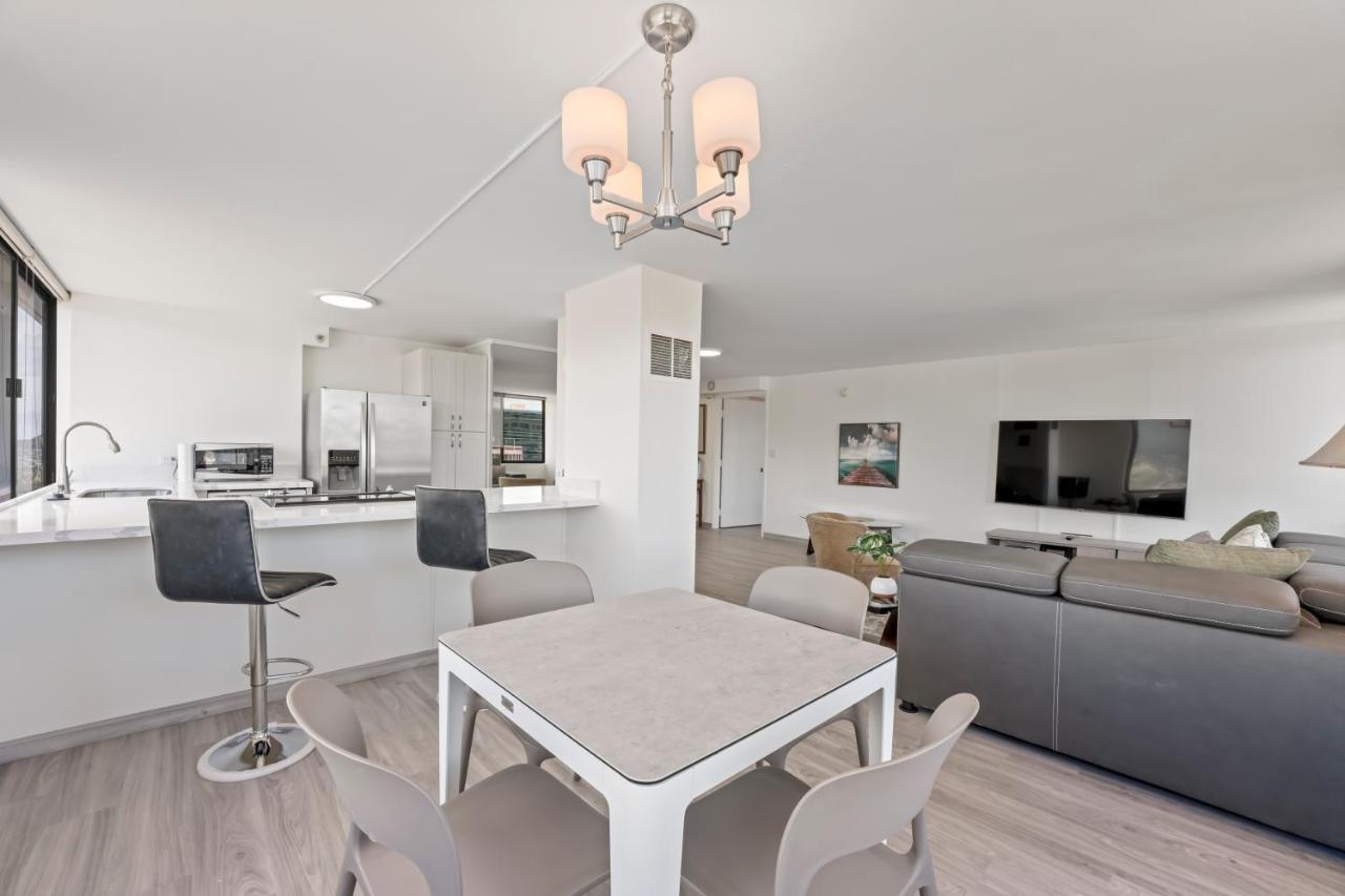Hawaiian Monarch Penthouse 104 By Hawaii Ocean Club Apartment Honolulu