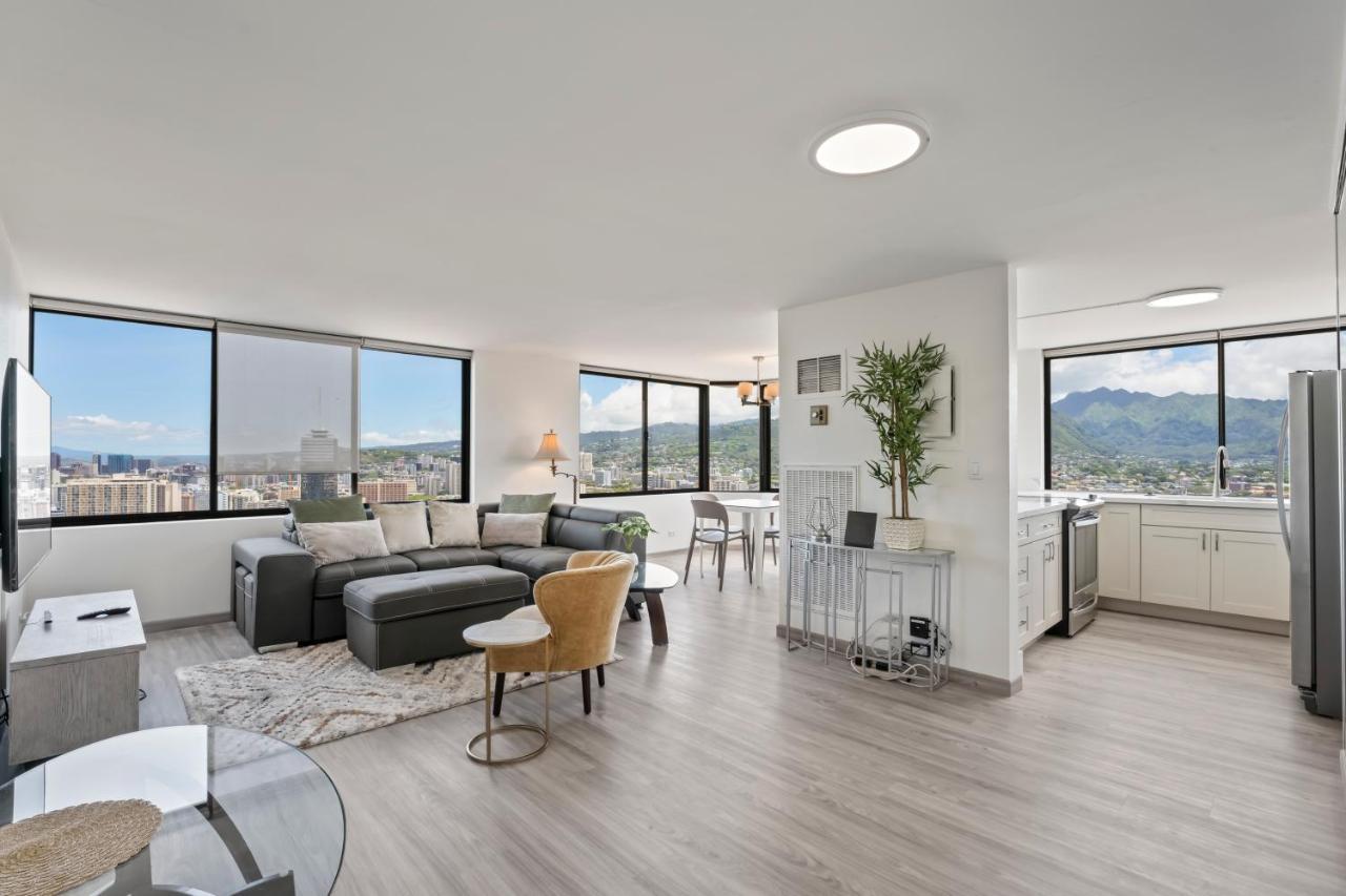 Hawaiian Monarch Penthouse 104 By Hawaii Ocean Club *