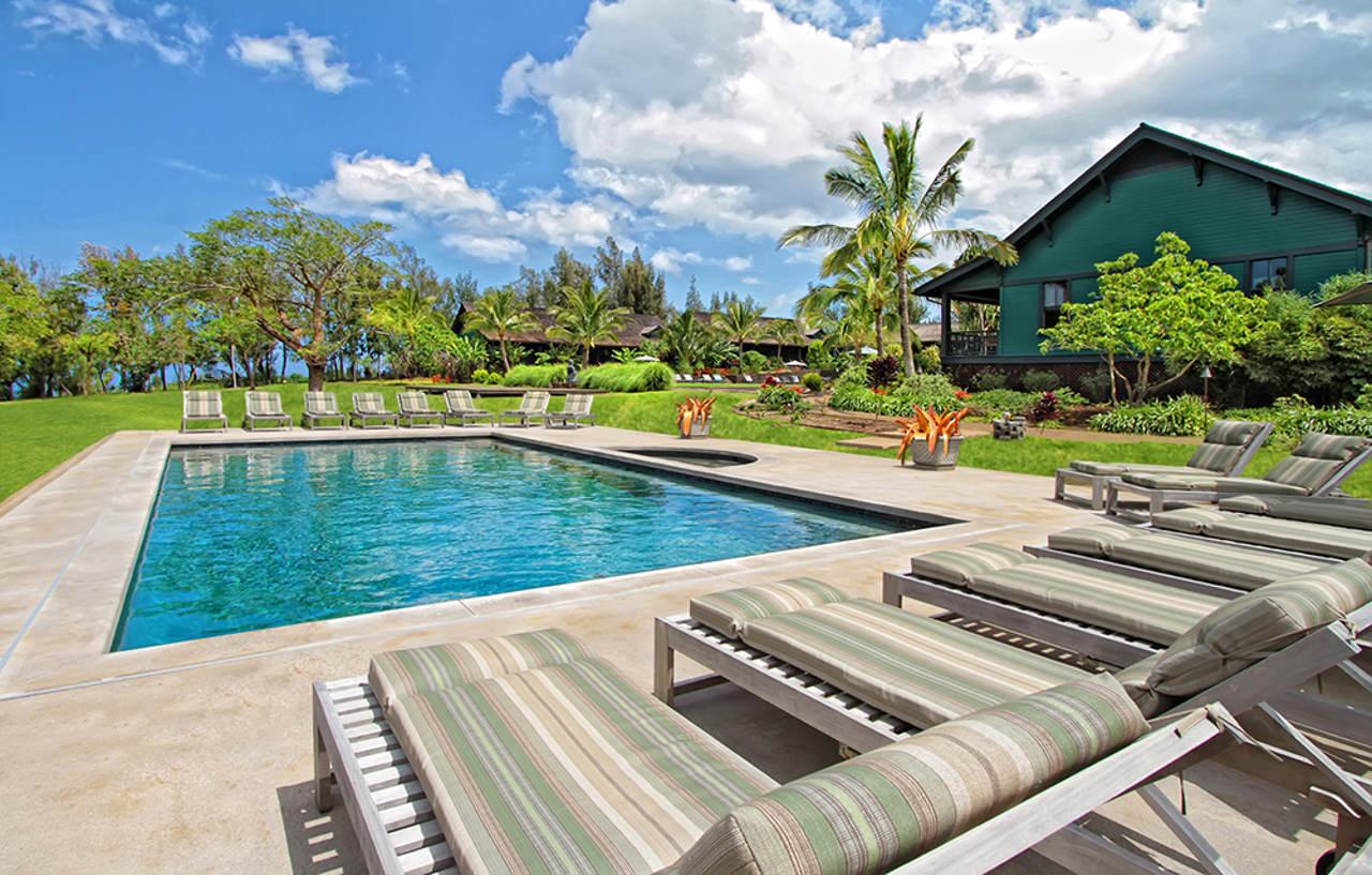Lumeria Maui, Educational Retreat Center Lodge Makawao