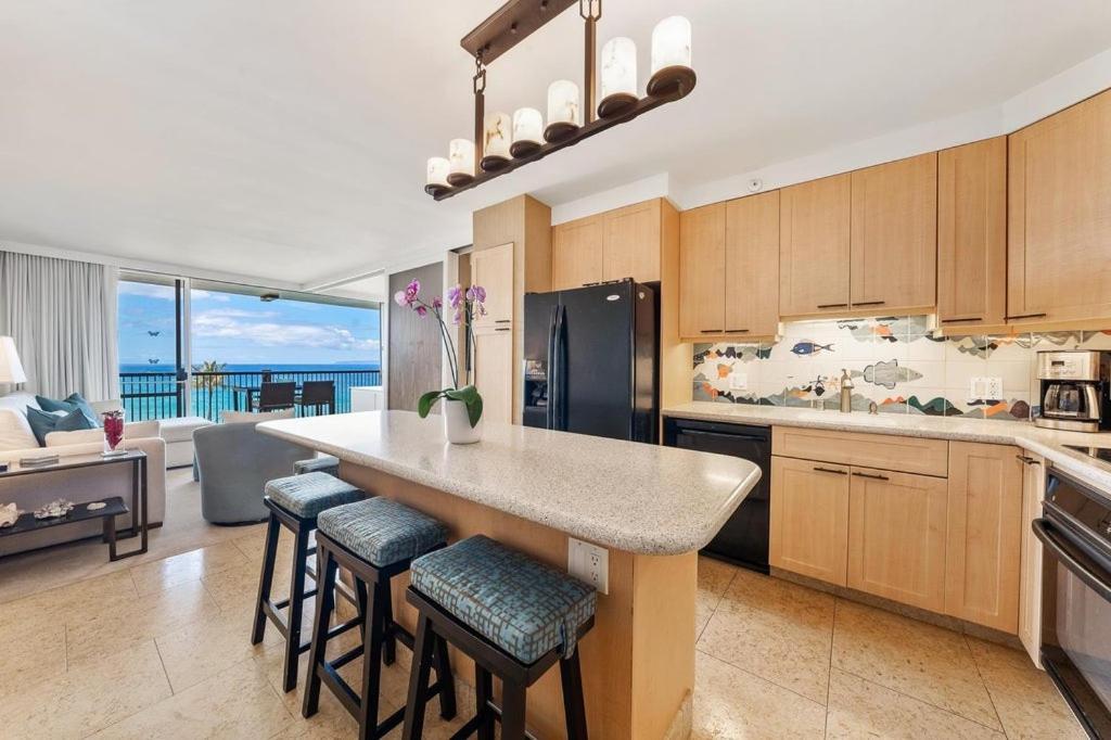 Aparthotel Oceanfront Mana Kai 2 Bedroom