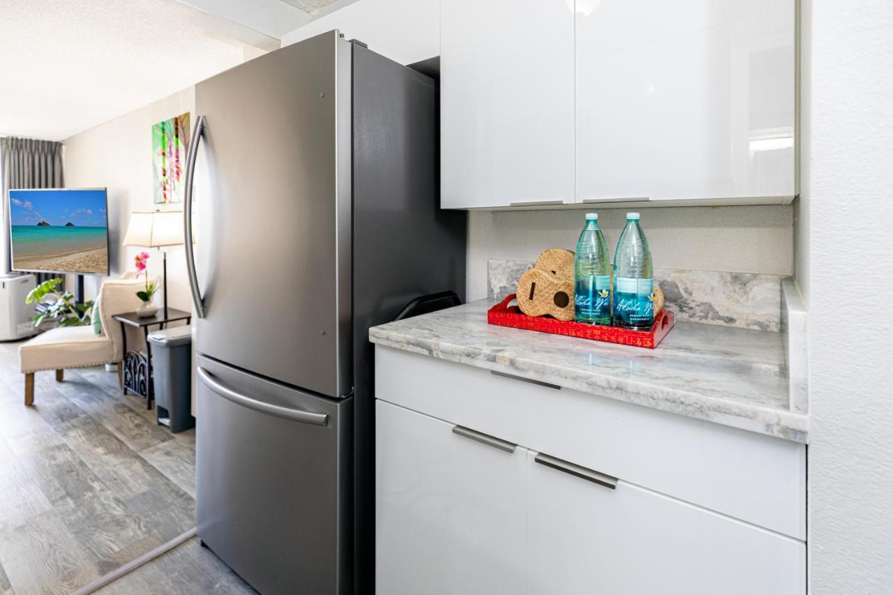 Beautifully Upgraded Studio Close To Waikiki Beach Apartment