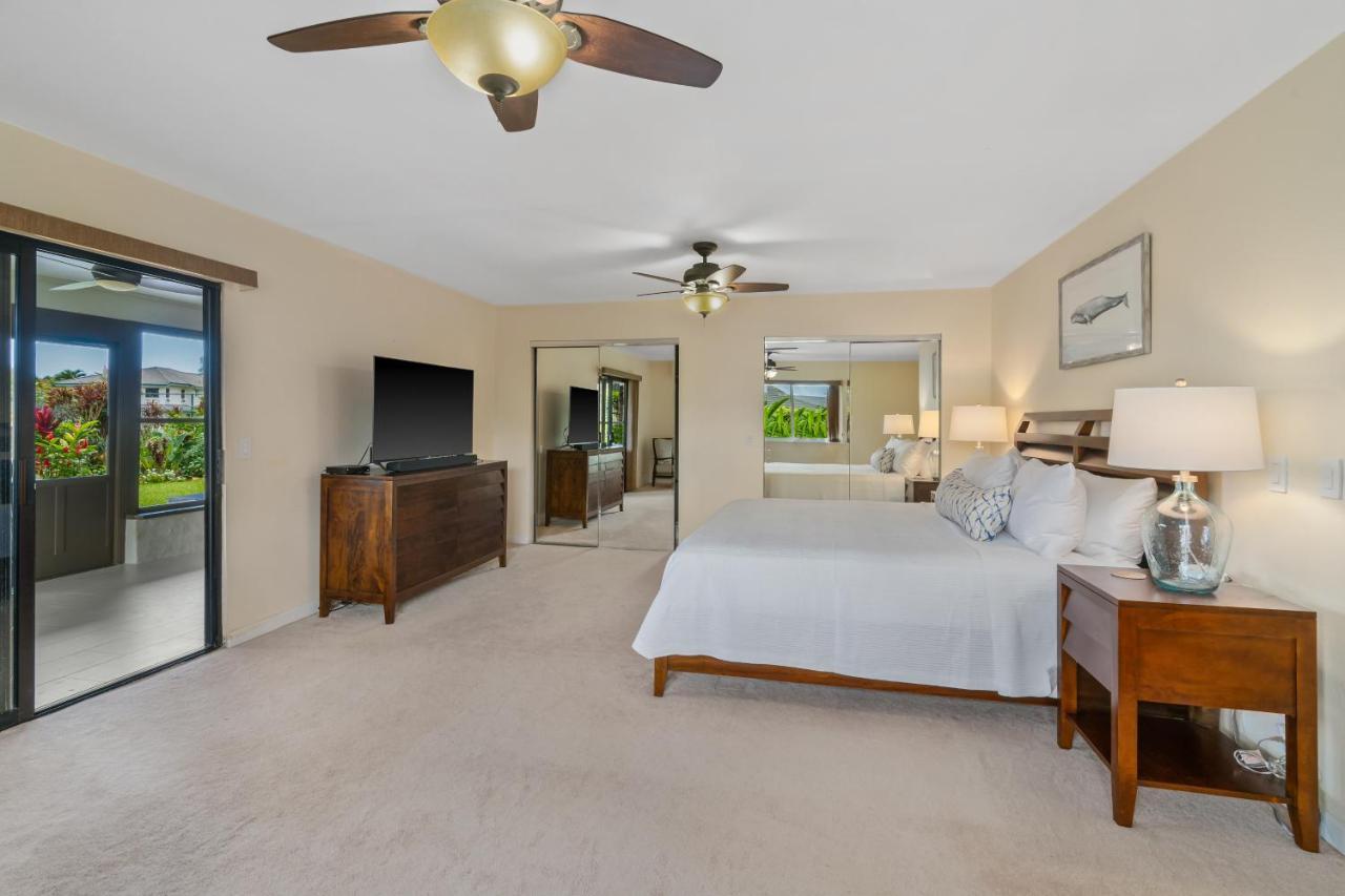 Holiday home 4br 2ba Newly Furnished Home, Ac, Pool, Tennis *