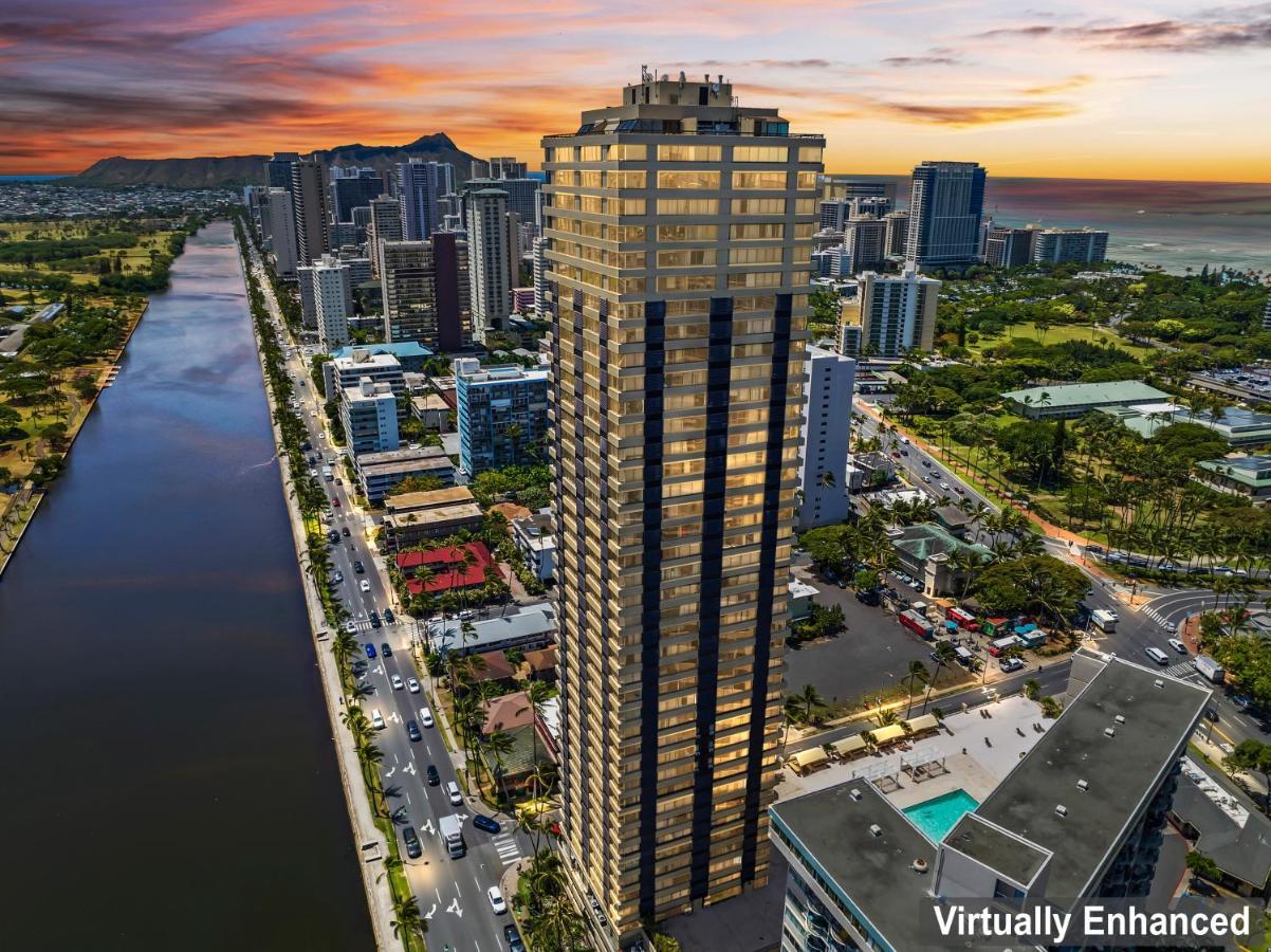 Hawaiian Monarch Penthouse 104 By Hawaii Ocean Club Honolulu
