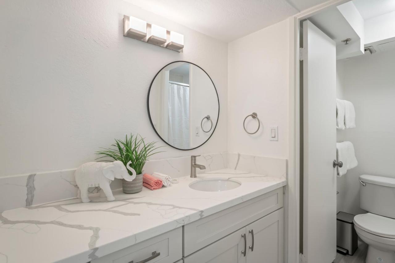 Apartment Hawaiian Monarch Penthouse 104 By Hawaii Ocean Club *