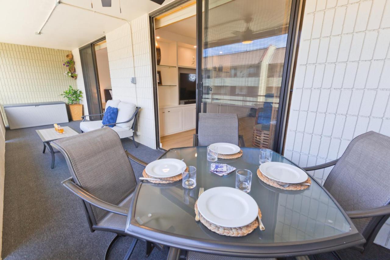 Family Getaway - Lava Room At Magic Sands Beach *