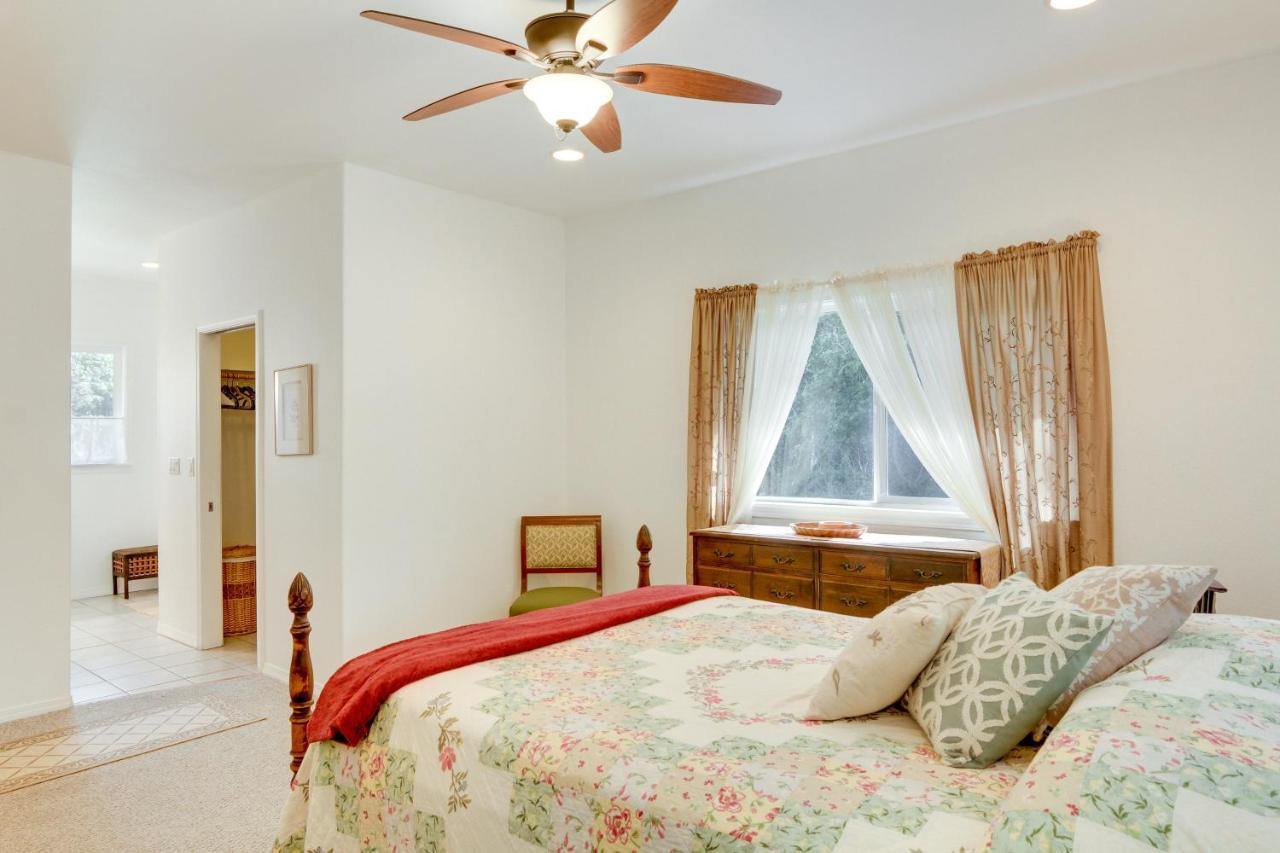 Paradise Park Vacation About 4 Mi To Shoreline! Holiday home