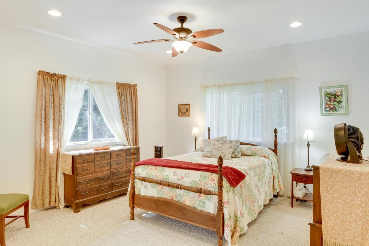 Holiday home Paradise Park Vacation About 4 Mi To Shoreline!