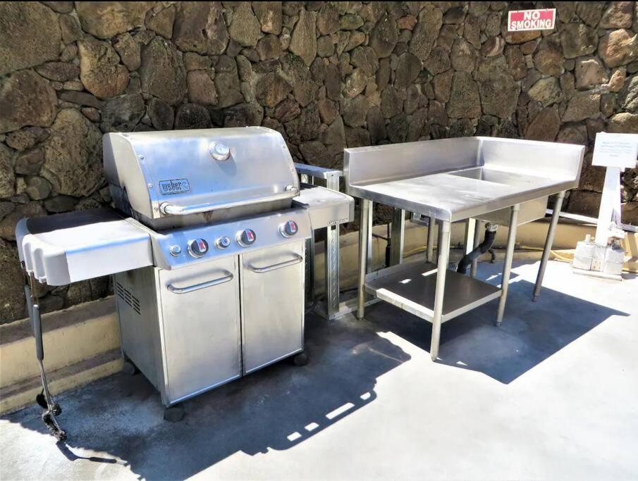 King Bed, Spacious, Legal, View Apartment Honolulu