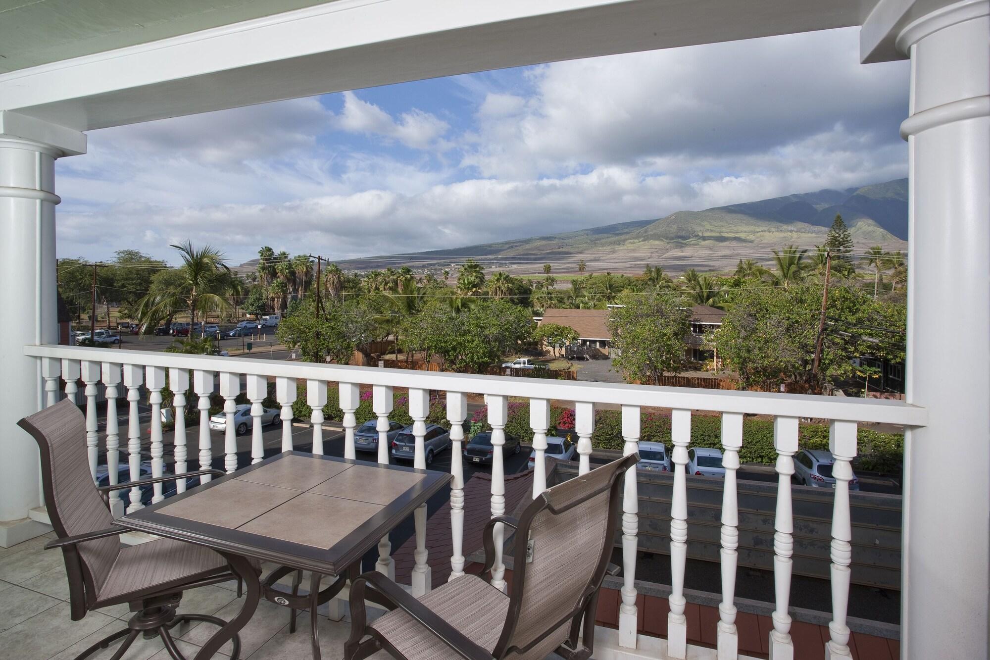 Shores * Lahaina